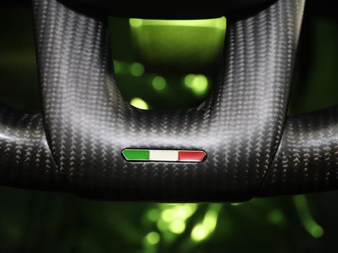 Used 2022 Lamborghini Urus image 66