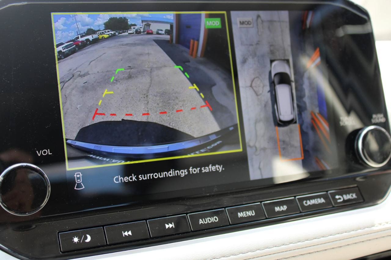 Used 2023 Nissan Rogue SL w/ SL Premium Package FWD image 29