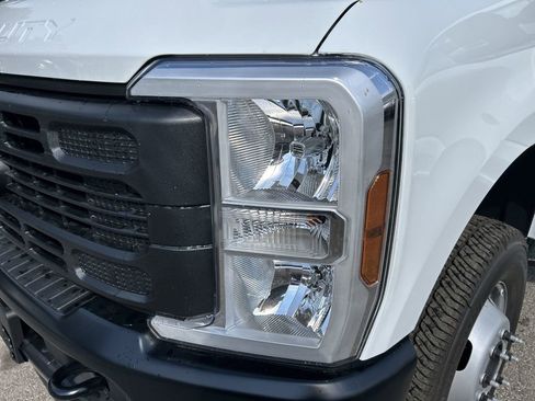 New 2025 Ford F350 XL w/ Snow Plow Prep Package image 30