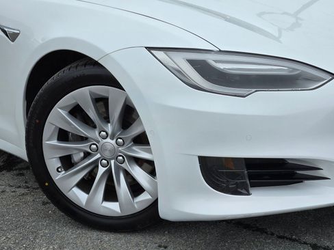 Used 2017 Tesla Model S 75 RWD image 9