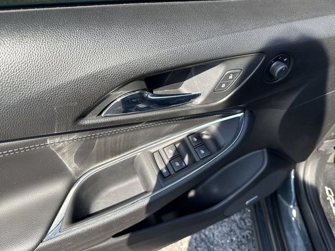 Used 2017 Chevrolet Cruze Premier FWD image 30