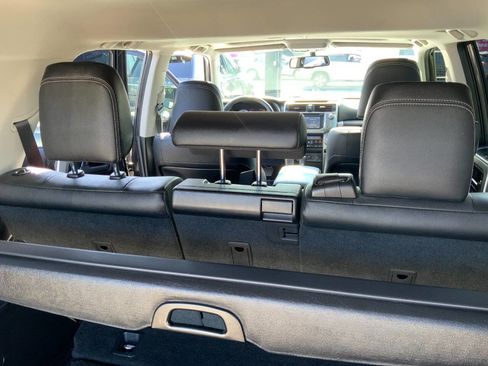 Used 2018 Toyota 4Runner Limited AWD/4WD image 22