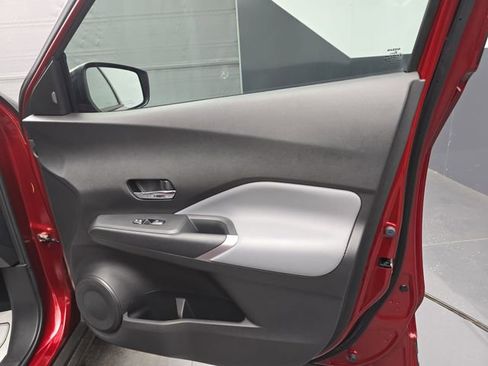 Used 2024 Nissan Kicks SR w/ SR Premium Package image 49