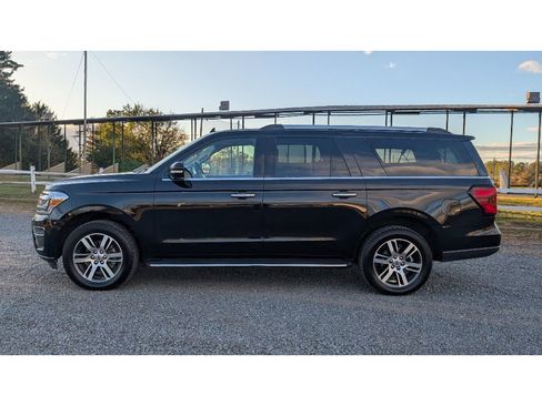 Used 2023 Ford Expedition Max Limited image 4