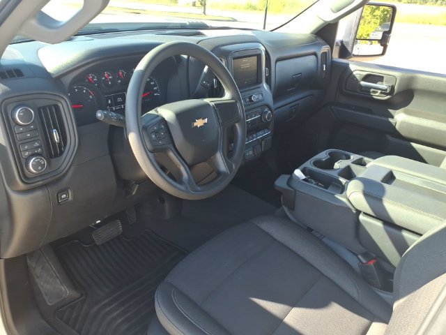 Used 2025 Chevrolet Silverado 2500 Custom w/ Custom Value Package AWD/4WD image 11