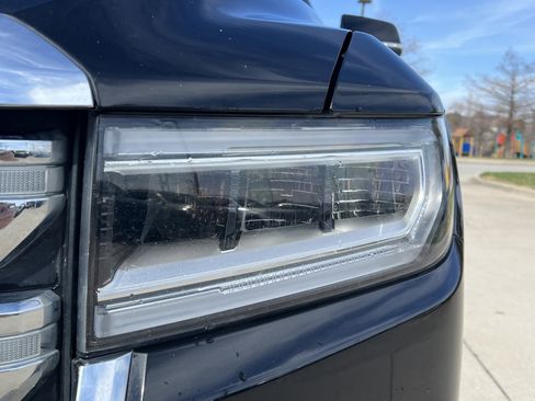 Used 2020 GMC Acadia SLE image 6