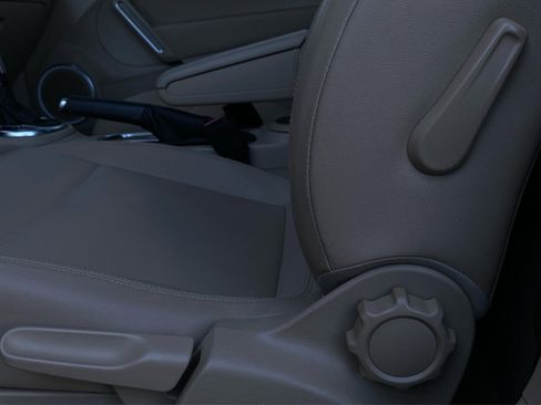 Used 2013 Volkswagen Beetle 2.5 image 36