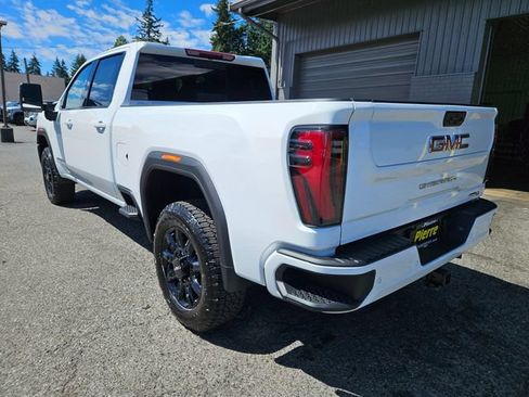 New 2026 GMC Sierra 2500 AT4 AWD/4WD image 3