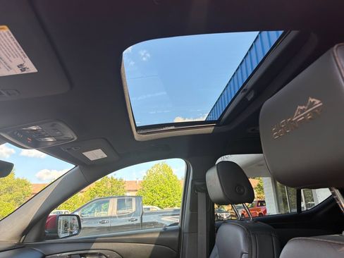 Used 2024 Chevrolet Traverse High Country w/ LPO, Floor Liner Package AWD/4WD image 24