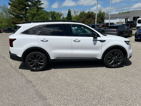 Used 2021 Kia Sorento EX w/ EX AWD X-Line Package image 8