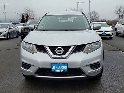 Used 2016 Nissan Rogue S image 3