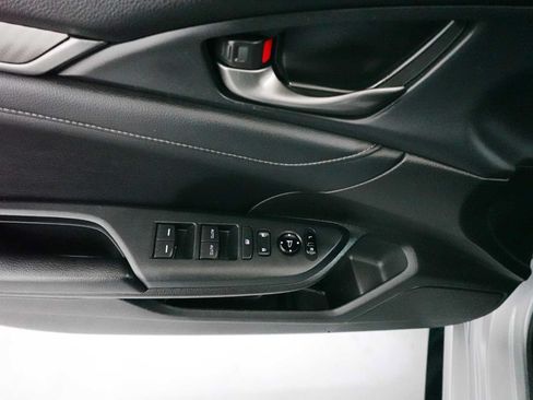 Used 2019 Honda Civic Sport Touring image 11