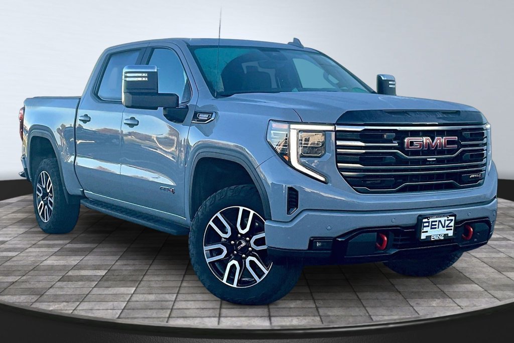 Used 2025 GMC Sierra 1500 AT4 w/ AT4 Premium Package AWD/4WD image 3