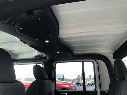 New 2026 Jeep Gladiator Willys image 31