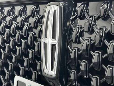 New 2026 Lincoln Aviator Reserve image 14