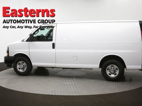 Used 2021 Chevrolet Express 2500 image 59