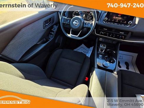 Used 2023 Nissan Rogue S AWD/4WD image 10
