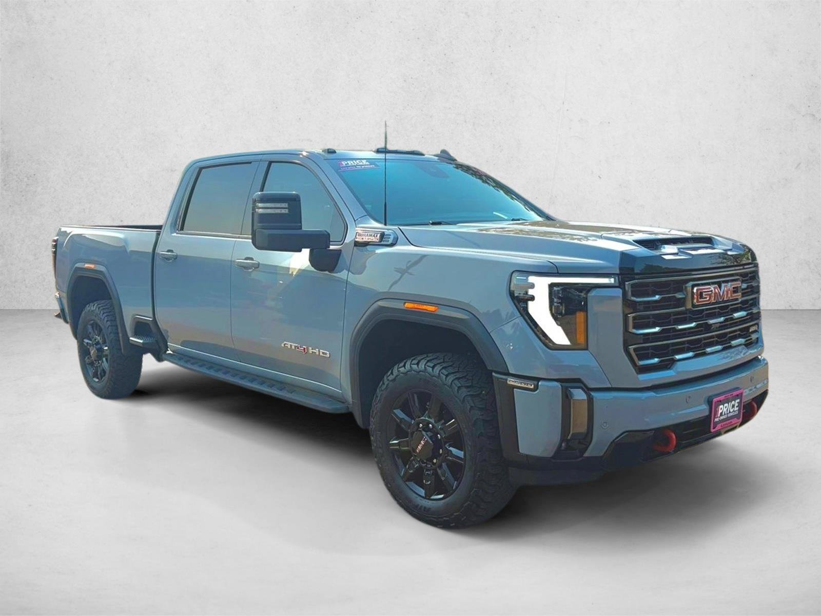 Used 2024 GMC Sierra 2500 AT4 w/ AT4 Premium Plus Package AWD/4WD image 3