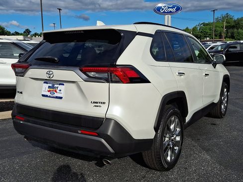 Used 2020 Toyota RAV4 Limited AWD/4WD image 6