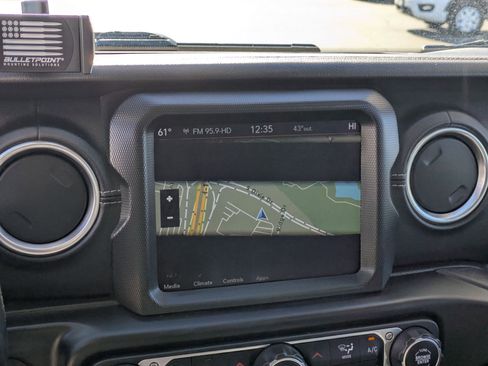 Used 2021 Jeep Gladiator Overland w/ Popular Equipment Package image 23