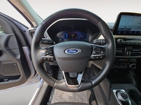Used 2022 Ford Escape SEL w/ Technology Package AWD/4WD image 13