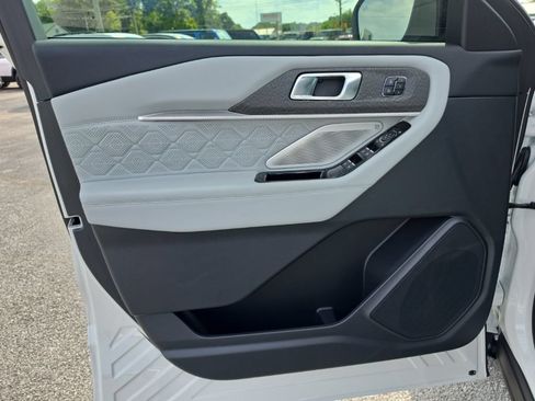 New 2026 Ford Explorer Platinum w/ LUX Leather Package AWD/4WD image 14