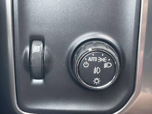 Used 2018 Chevrolet Silverado 1500 LT w/ All Star Edition RWD image 24