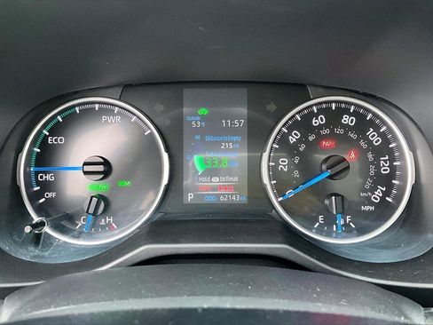 Used 2021 Toyota RAV4 XLE Premium image 20