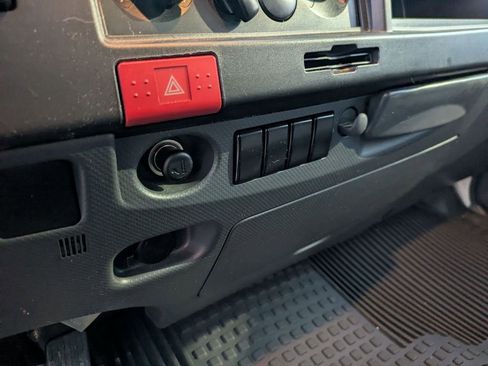 Used 2023 Chevrolet Low Cab Forward 5500XD image 30