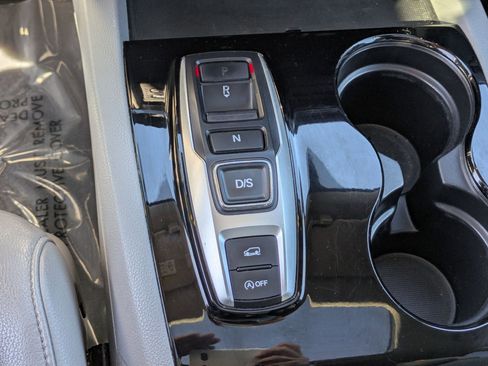 Used 2016 Honda Pilot Elite image 24