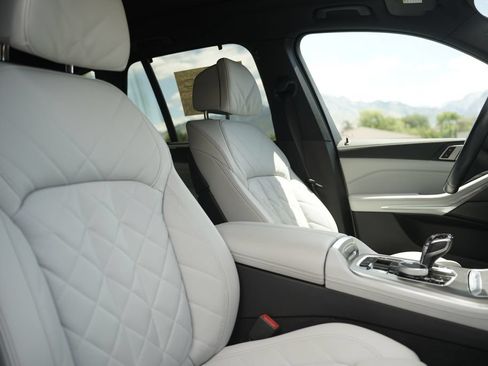 Used 2023 BMW X5 xDrive45e w/ Executive Package AWD/4WD image 14