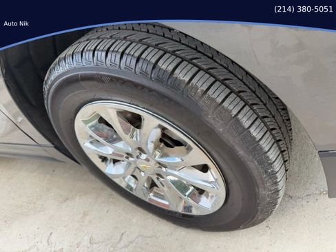 Used 2020 Chevrolet Equinox LT image 32