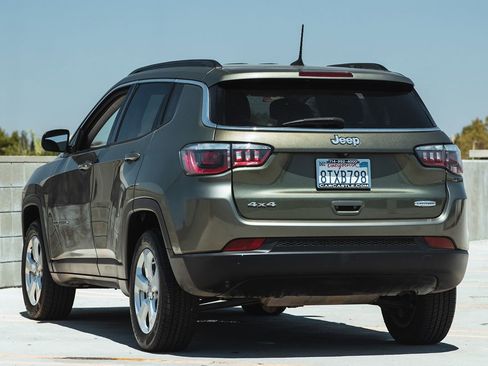 Used 2019 Jeep Compass Latitude image 7