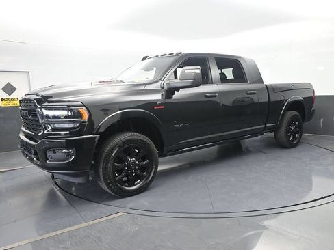 Used 2023 RAM 2500 Limited AWD/4WD image 2