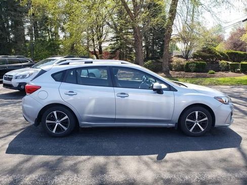 Used 2019 Subaru Impreza 2.0i Premium AWD/4WD image 2