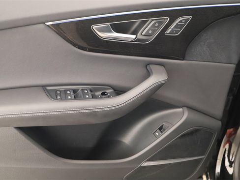 Used 2023 Audi Q8 Premium Plus w/ Premium Plus Package image 26