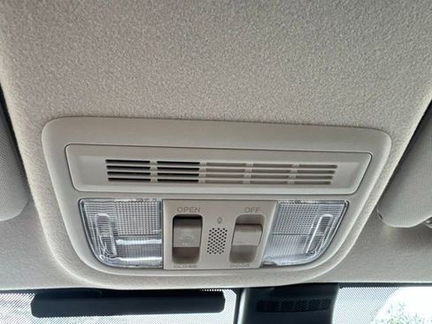 Used 2020 Honda Fit EX image 27