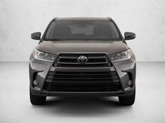 Used 2019 Toyota Highlander SE video 2