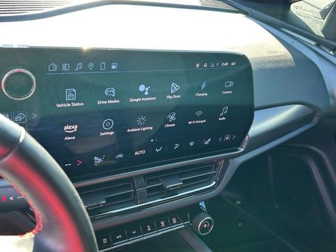 Used 2024 Chevrolet Equinox EV RS image 29