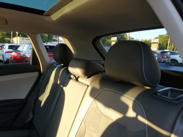 Certified 2026 Volkswagen Taos SE FWD image 15