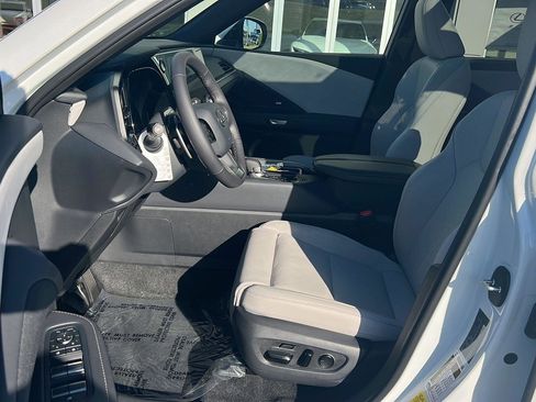 New 2026 Lexus TX 350 AWD image 10