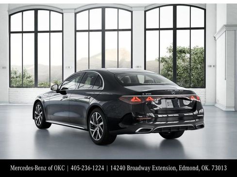 Used 2025 Mercedes-Benz E 350 Sedan image 28