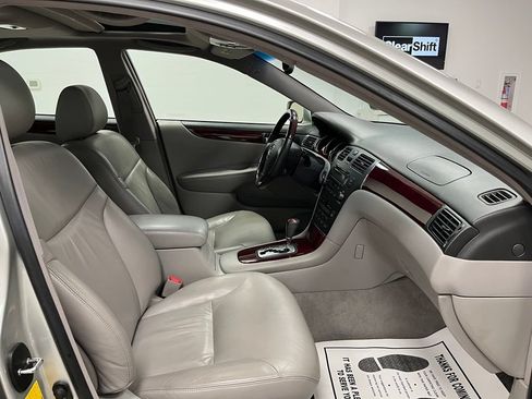 Used 2003 Lexus ES 330 FWD image 56