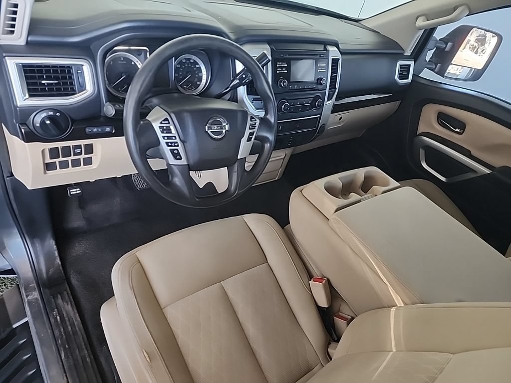 Used 2016 Nissan Titan SV RWD image 10