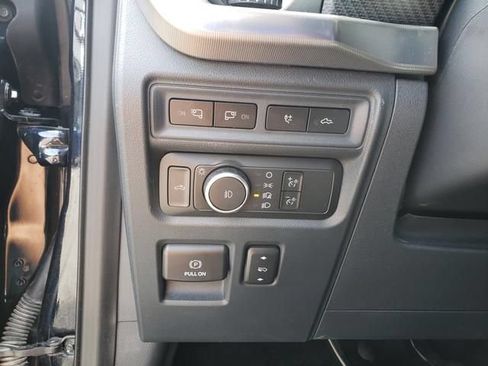 Used 2021 Ford F150 Raptor w/ Equipment Group 801A High AWD/4WD image 22