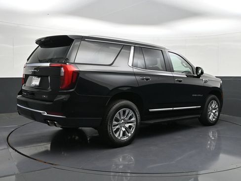 Used 2025 GMC Yukon Denali AWD/4WD image 5