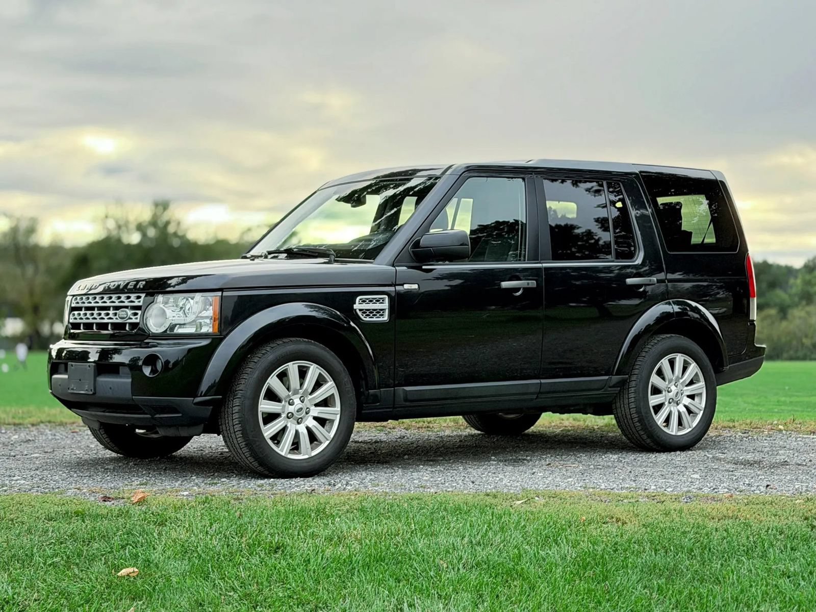 Used 2013 Land Rover LR4 HSE AWD/4WD image 10