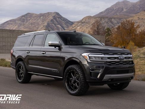 Used 2024 Ford Expedition Max Platinum image 1