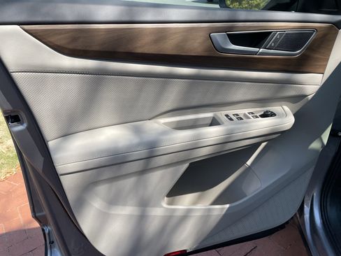 New 2026 Volkswagen Atlas SE FWD image 13