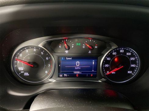 Used 2023 GMC Acadia SLE w/ Driver Convenience Package image 15